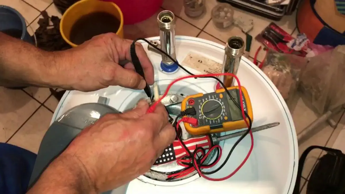 Ремонт водонагревателей Electrolux в Черняховске — выгодная цена от 2410 руб., Мастер24