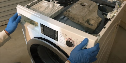 Ремонт стиральных машин Whirlpool в Черняховске – сервис от Мастер24, цены от 2096 руб
