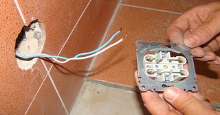 Замена розеток в Черняховске в октябре